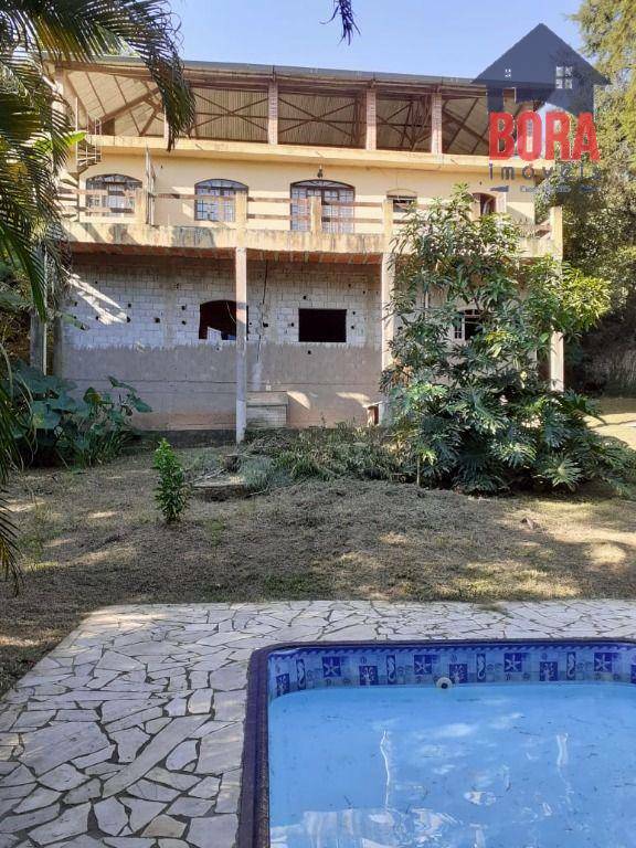 Chácara à venda com 3 quartos, 241m² - Foto 1