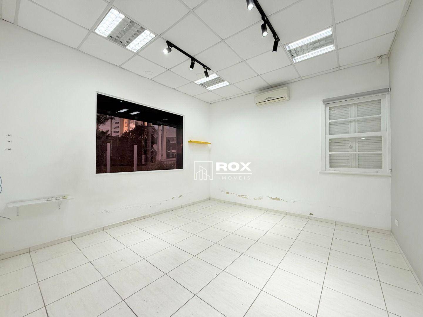 Casa para alugar, 240m² - Foto 11