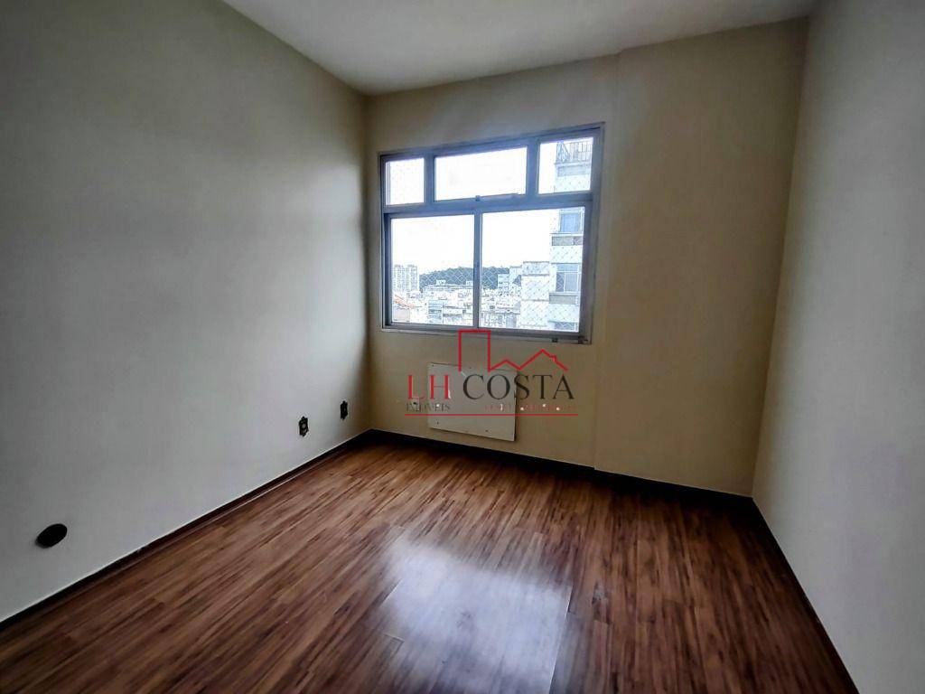 Apartamento à venda com 3 quartos, 135m² - Foto 20