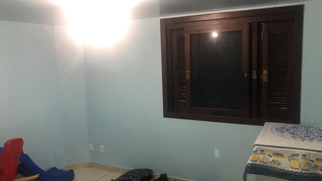 Casa à venda com 5 quartos, 200m² - Foto 22