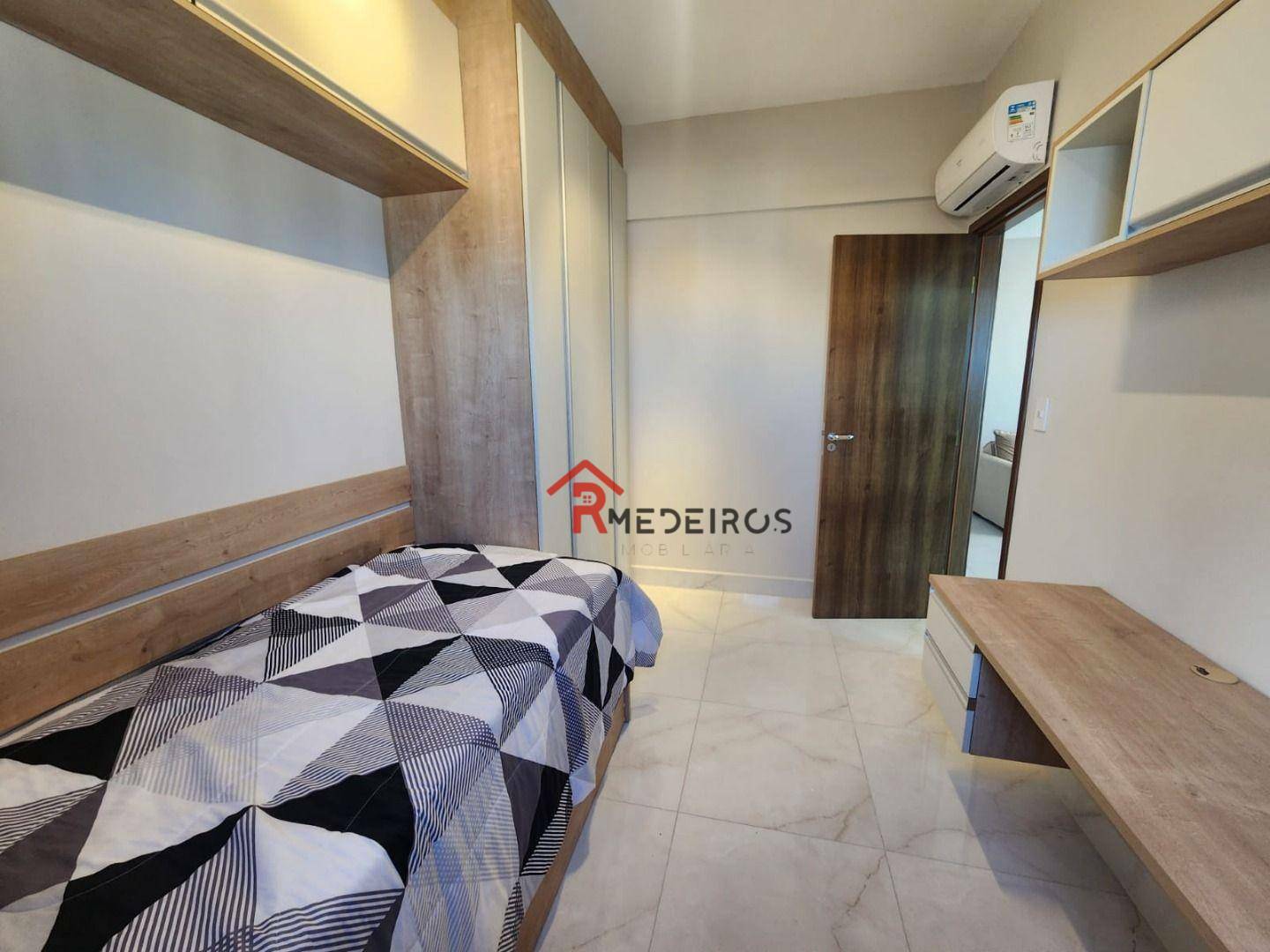 Apartamento à venda com 2 quartos, 70m² - Foto 17