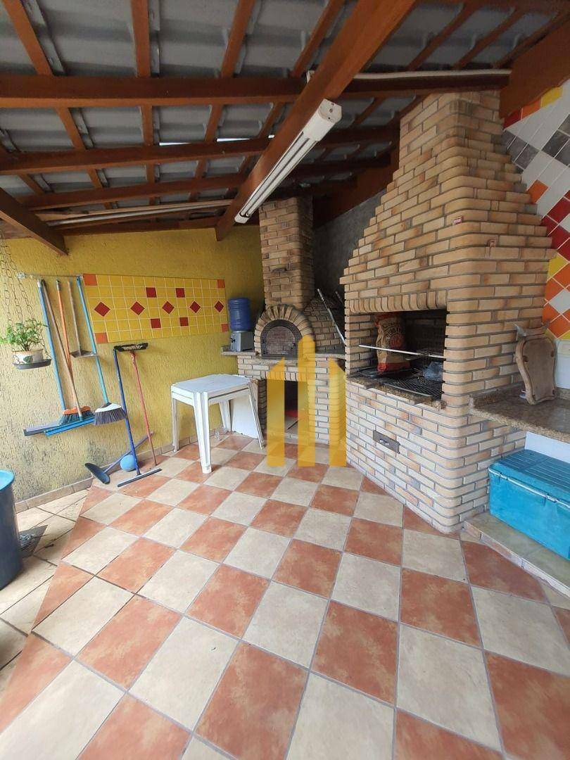 Casa à venda com 4 quartos, 198m² - Foto 28