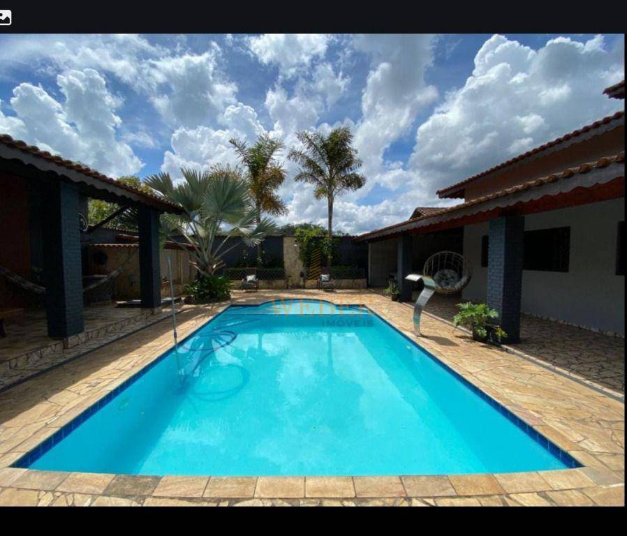 Sítio, 4 quartos, 525 m² - Foto 1