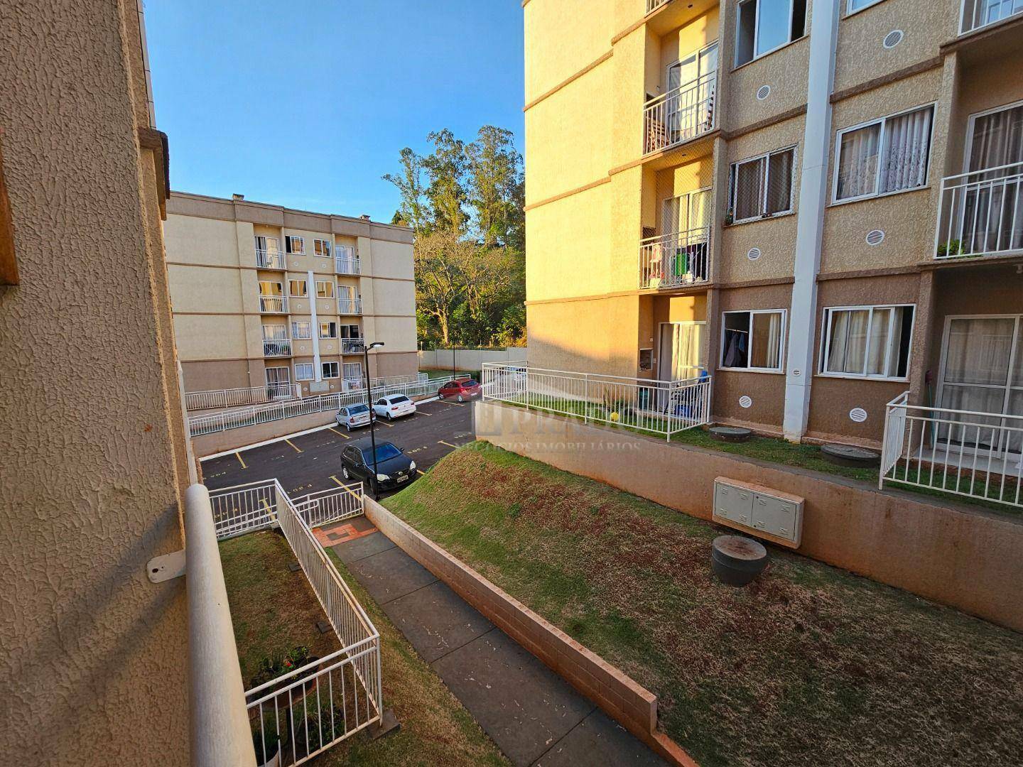 Apartamento à venda com 2 quartos, 45m² - Foto 9