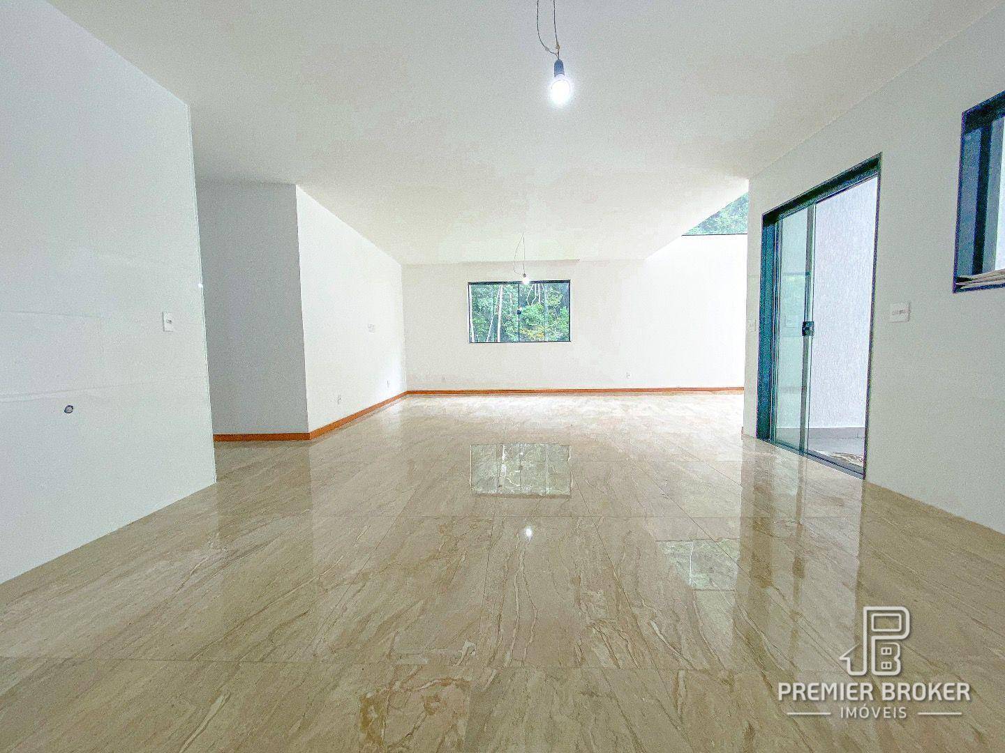 Casa de Condomínio à venda com 3 quartos, 234m² - Foto 10