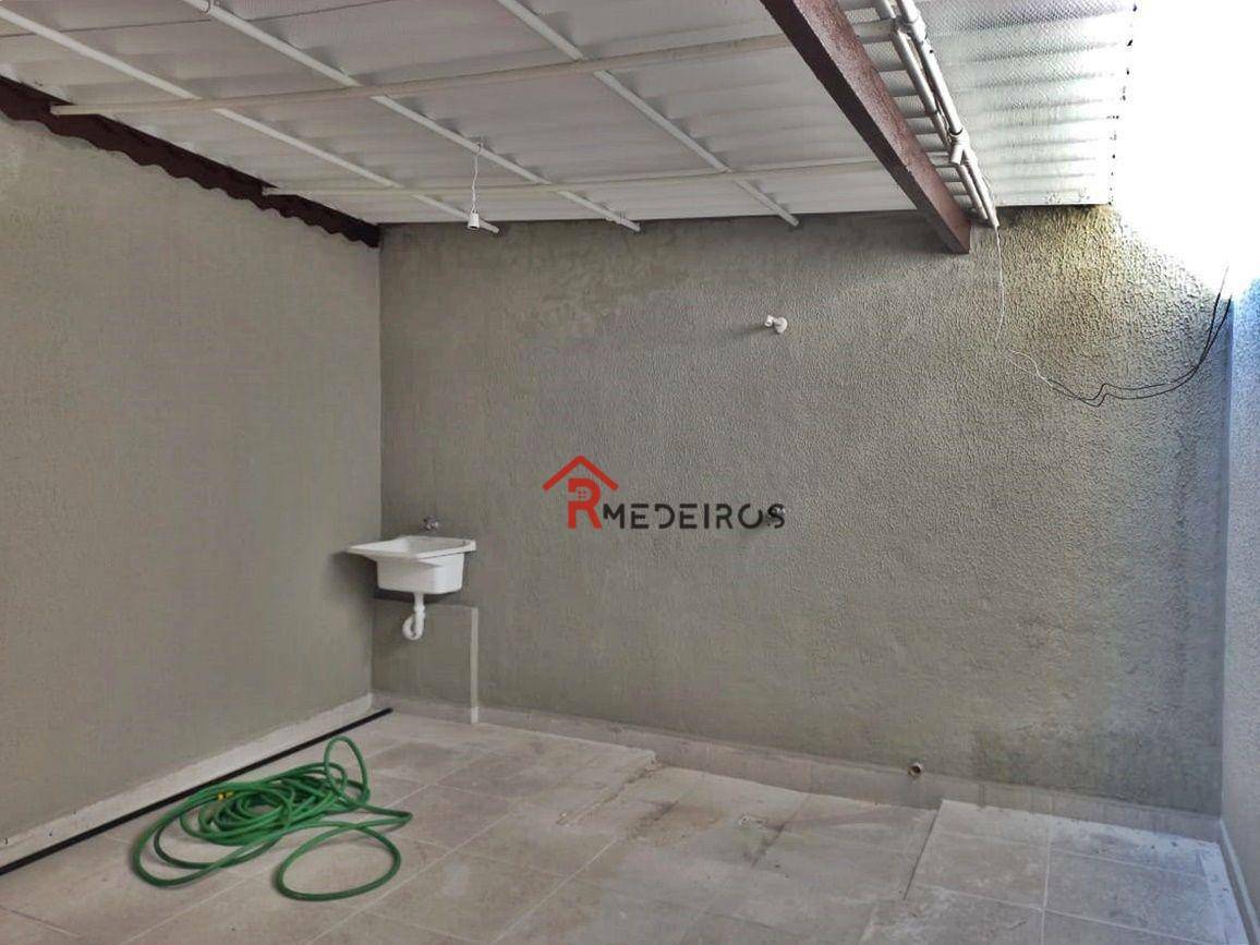 Casa à venda com 2 quartos, 90m² - Foto 21