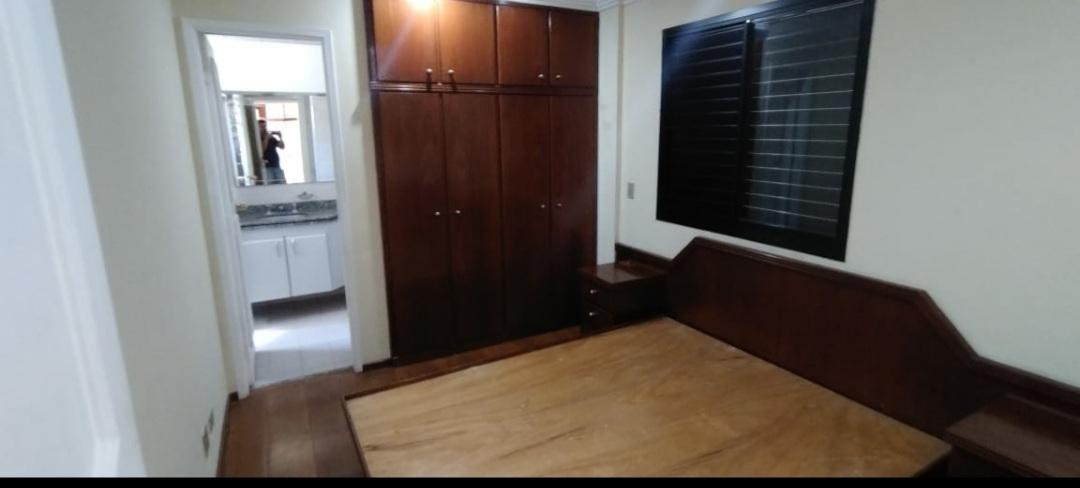 Apartamento para alugar com 3 quartos, 85m² - Foto 4