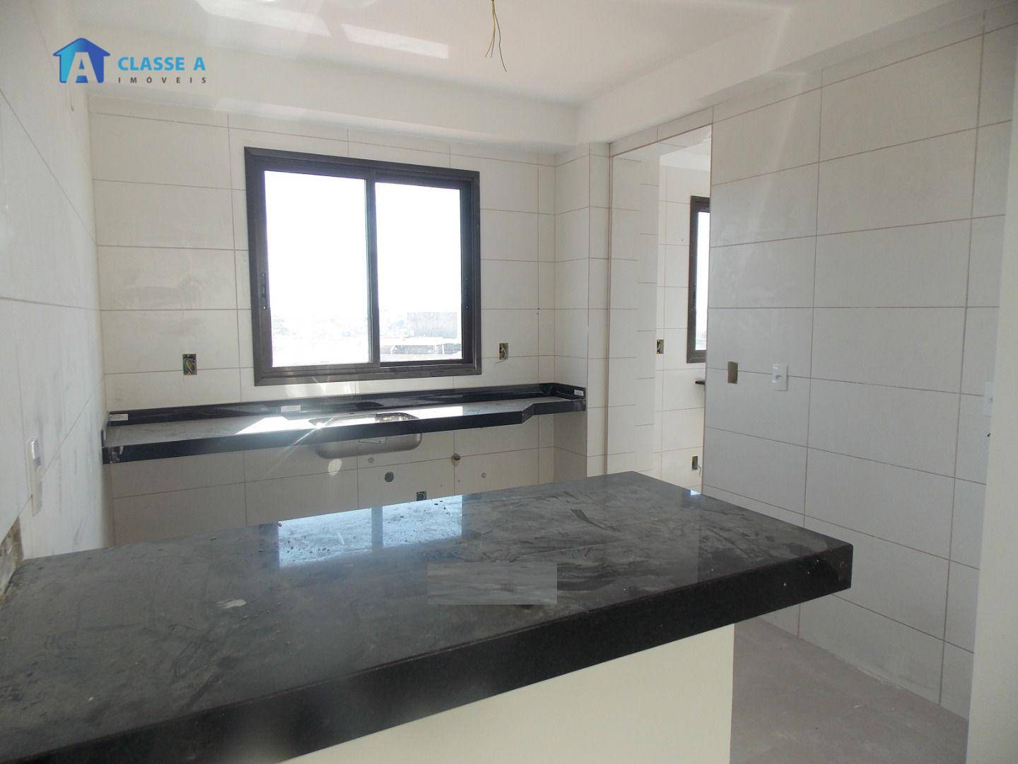 Apartamento à venda com 3 quartos, 136m² - Foto 13