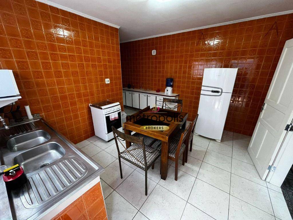 Casa para alugar com 1 quarto, 65m² - Foto 4