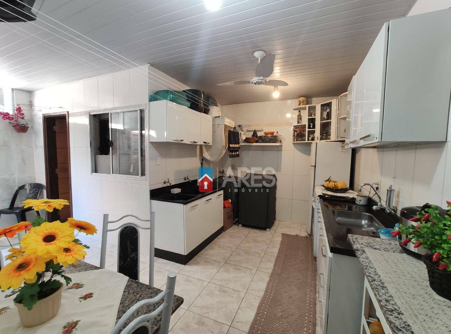 Casa à venda com 3 quartos, 199m² - Foto 10