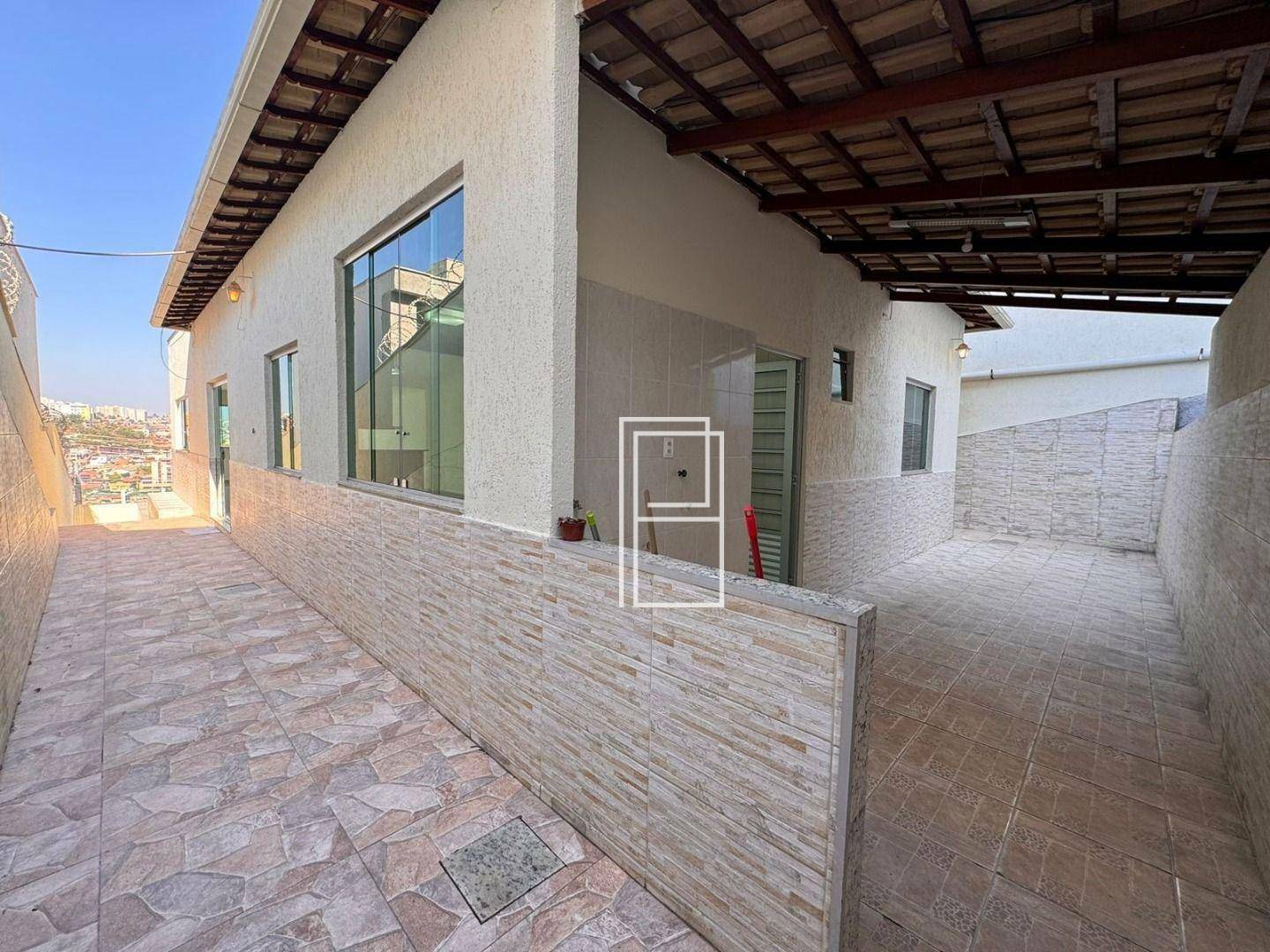 Casa à venda com 4 quartos, 230m² - Foto 3