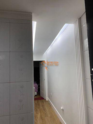 Sobrado à venda com 4 quartos, 200m² - Foto 7