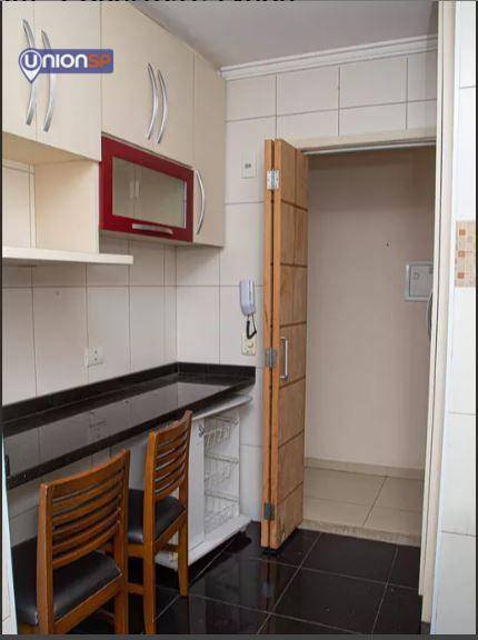 Apartamento à venda com 2 quartos, 70m² - Foto 10