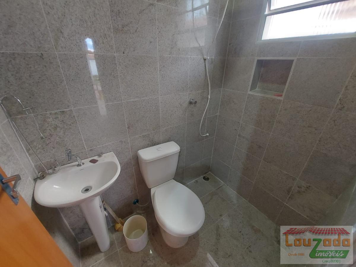 Casa à venda com 3 quartos, 360m² - Foto 17