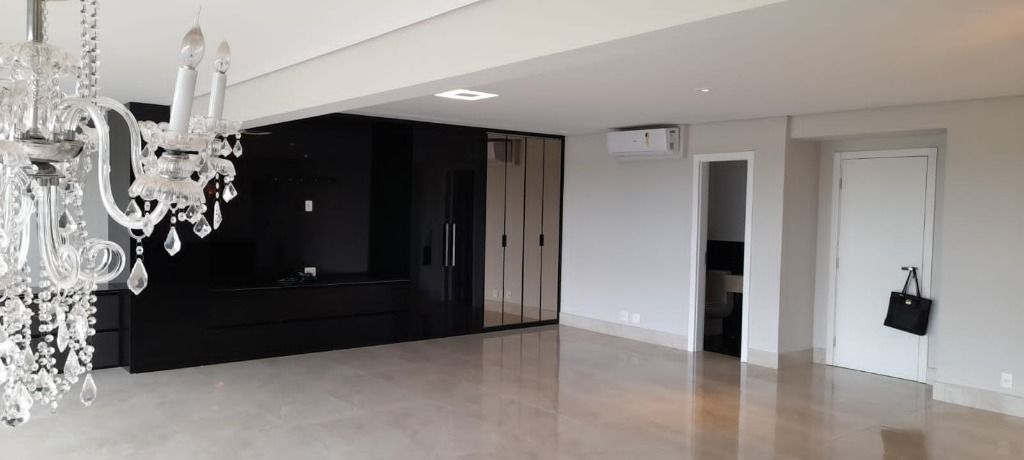 Apartamento para alugar com 3 quartos, 174m² - Foto 5