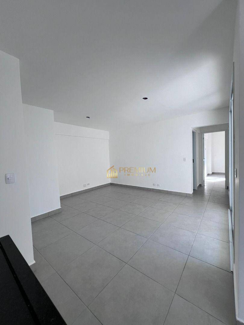 Apartamento à venda com 2 quartos, 76m² - Foto 3