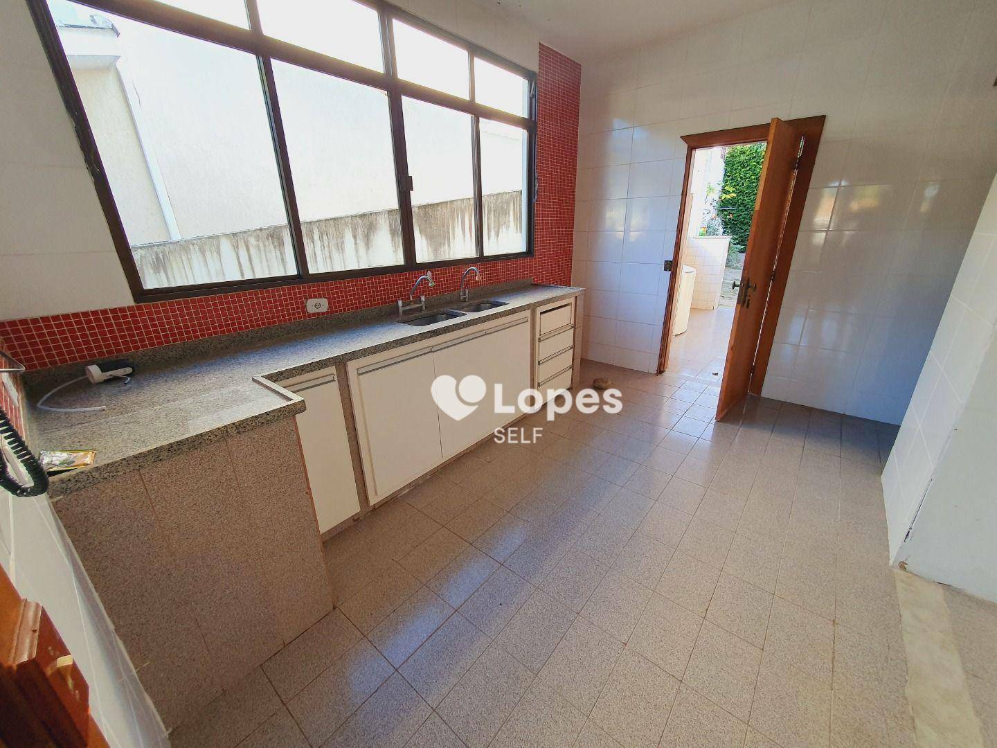 Casa de Condomínio à venda com 4 quartos, 500m² - Foto 13