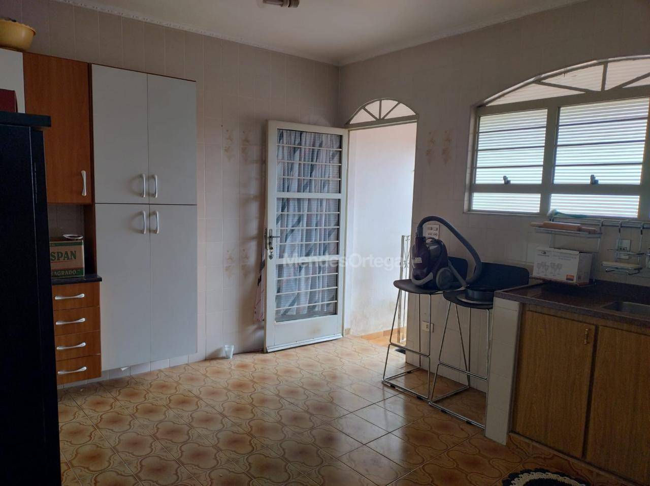 Casa à venda com 4 quartos, 245m² - Foto 13