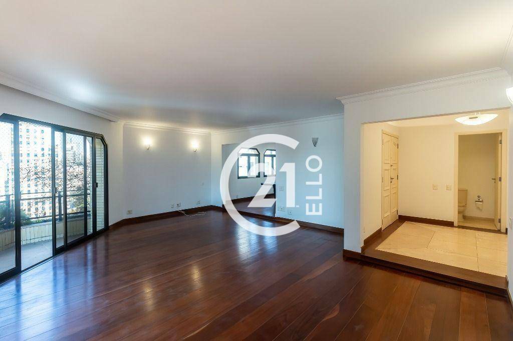 Apartamento para alugar com 3 quartos, 240m² - Foto 3