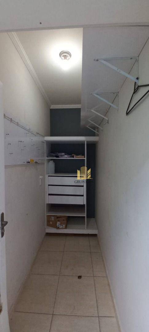 Sobrado à venda com 3 quartos, 200m² - Foto 7