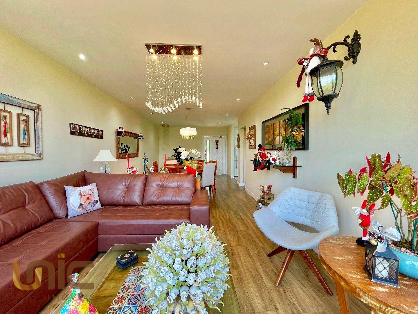 Casa de Condomínio à venda com 3 quartos, 175m² - Foto 1