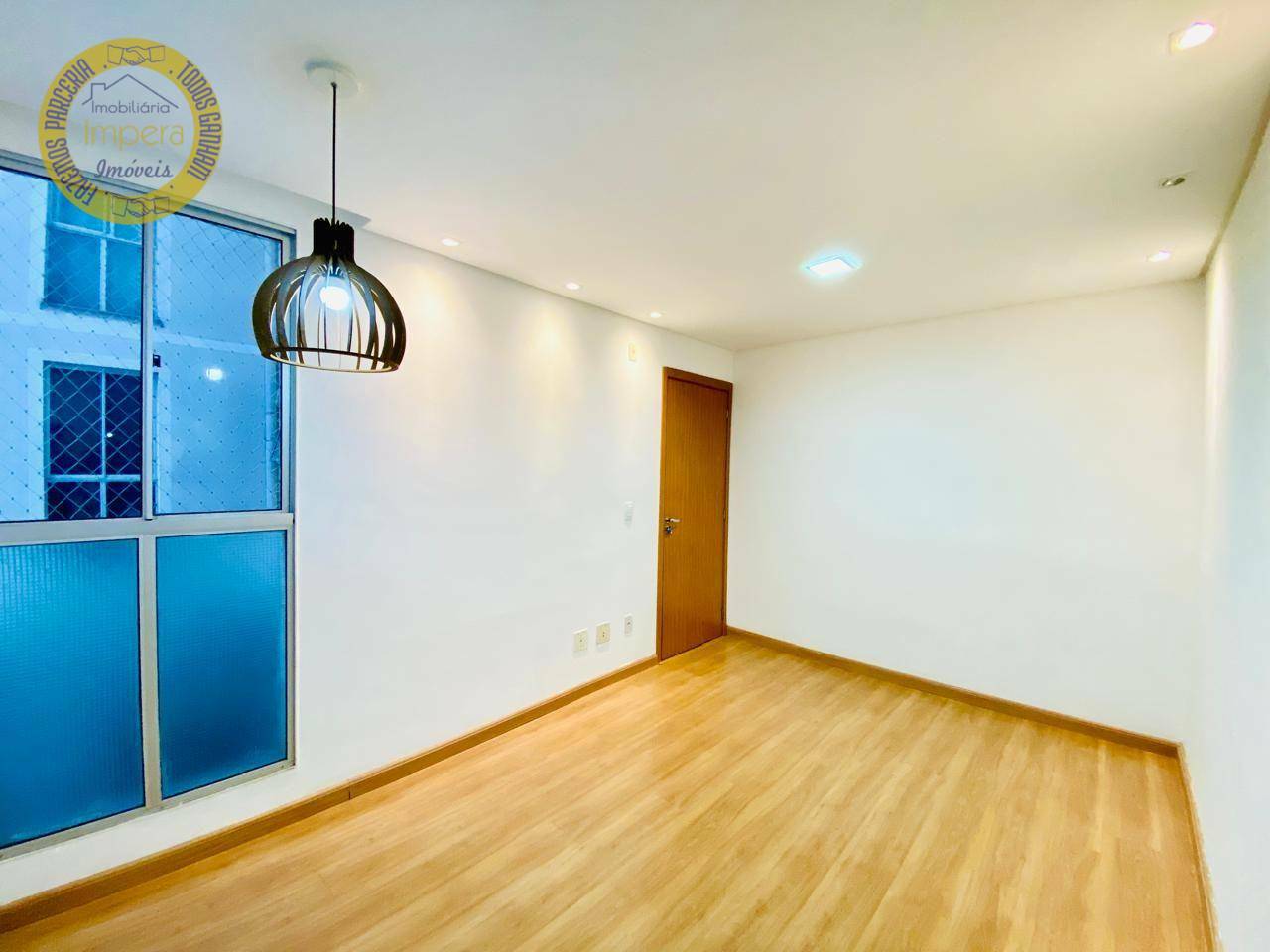 Apartamento à venda com 2 quartos, 46m² - Foto 2