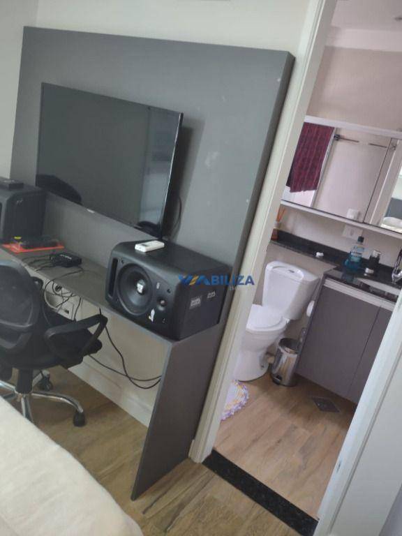 Apartamento à venda com 3 quartos, 76m² - Foto 2