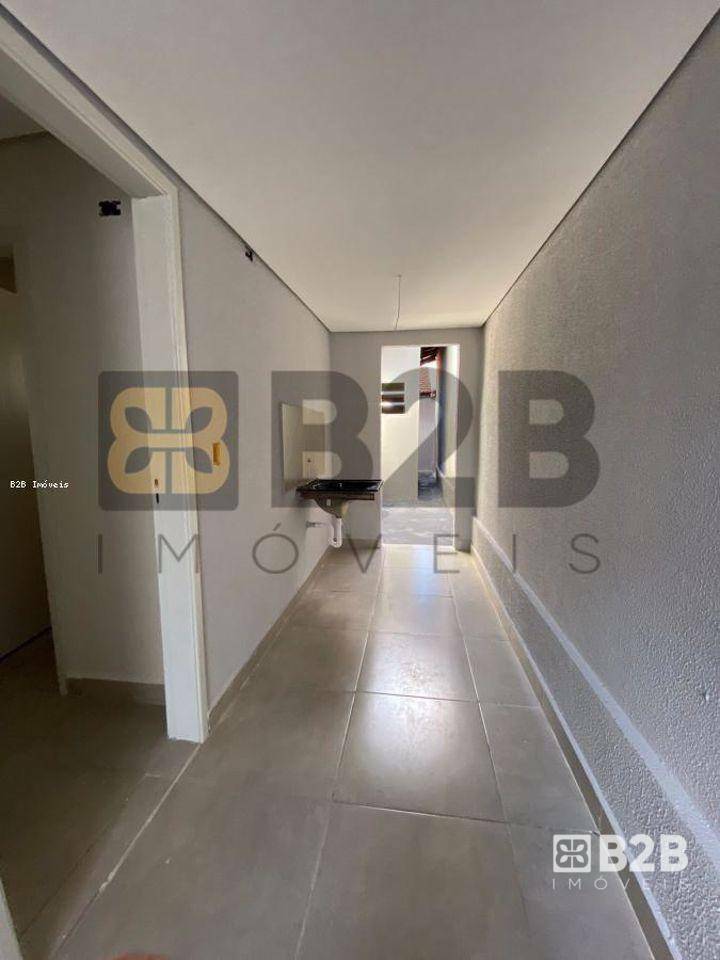 Casa à venda com 2 quartos, 139m² - Foto 5