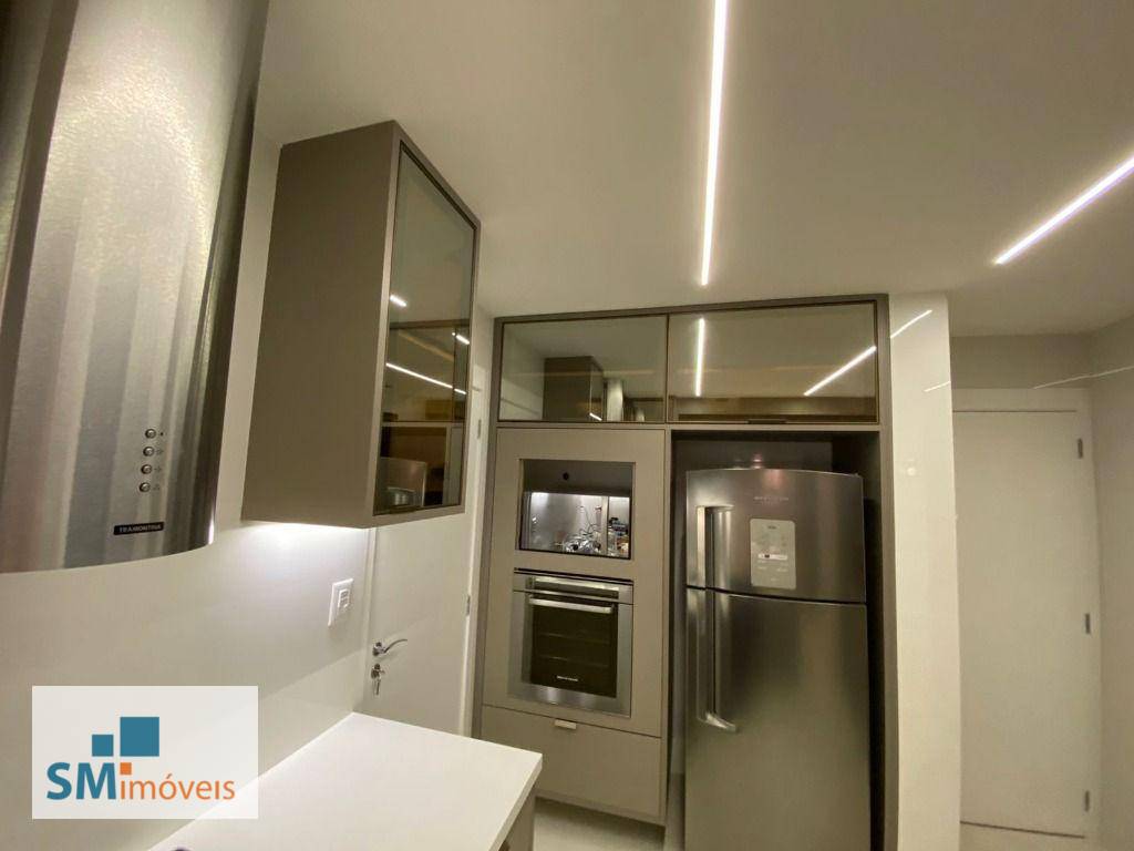 Apartamento à venda com 4 quartos, 147m² - Foto 10