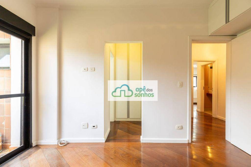 Apartamento à venda com 3 quartos, 147m² - Foto 19