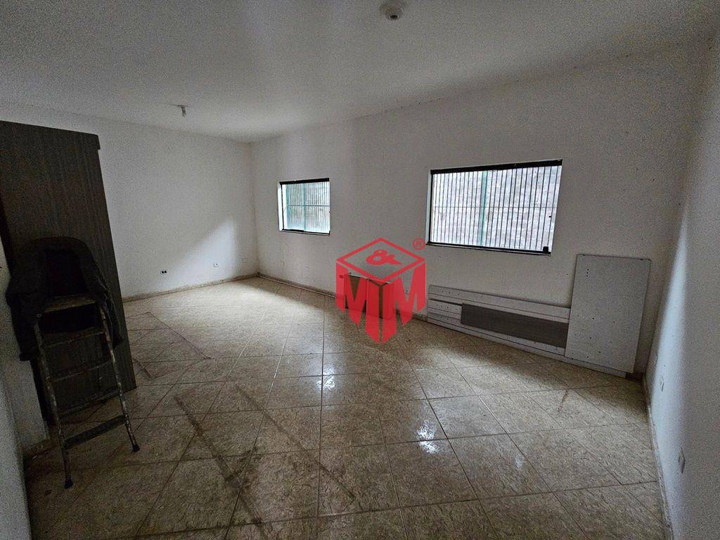 Casa para alugar com 4 quartos, 160m² - Foto 15