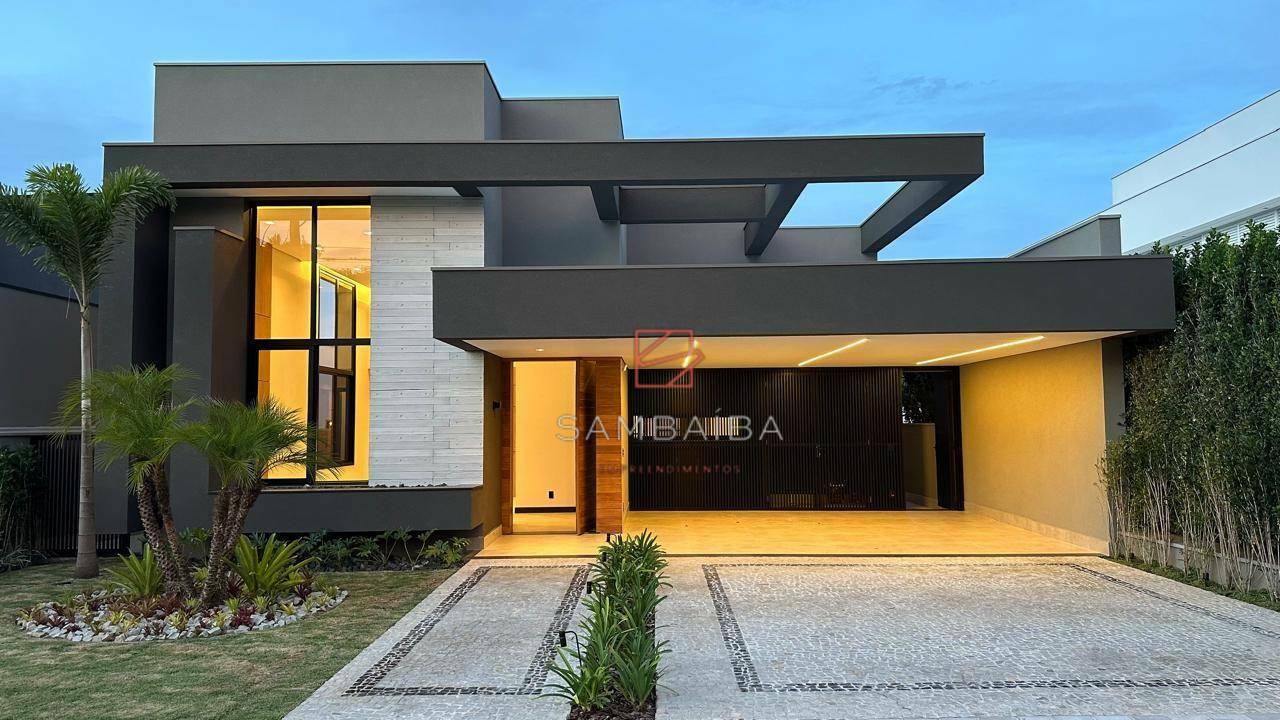 Casa à venda com 3 quartos, 250m² - Foto 1