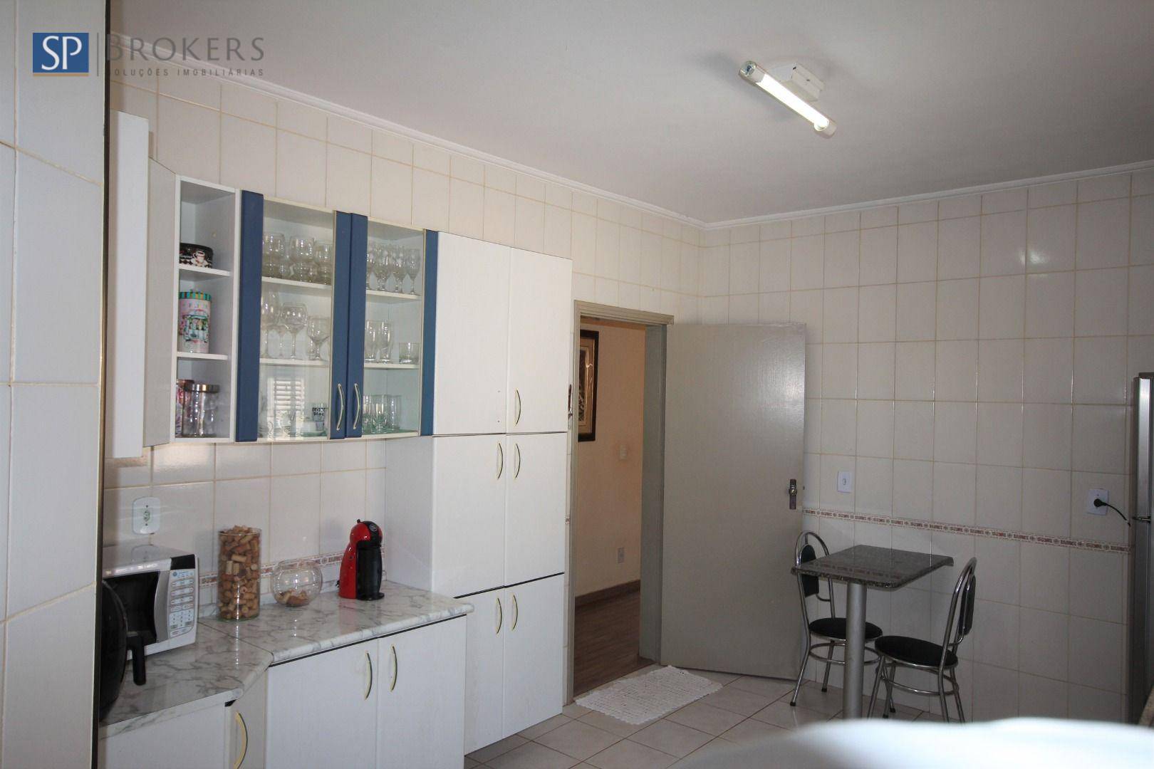 Chácara à venda com 4 quartos, 300m² - Foto 26