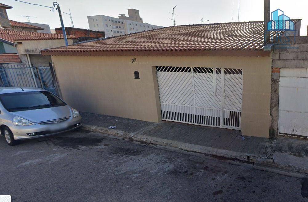 Casa à venda com 3 quartos, 210m² - Foto 1