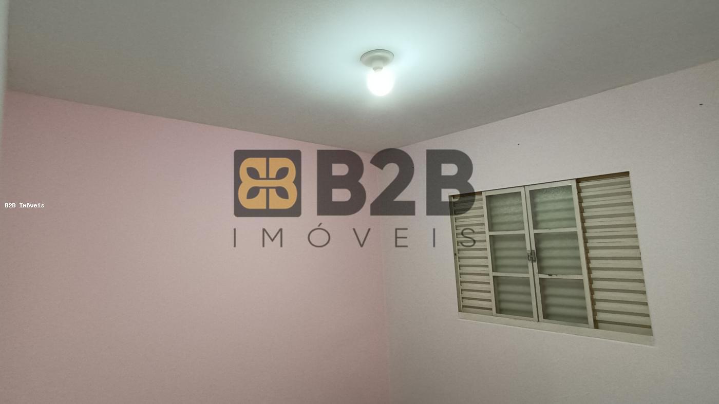 Casa à venda com 3 quartos, 98m² - Foto 19