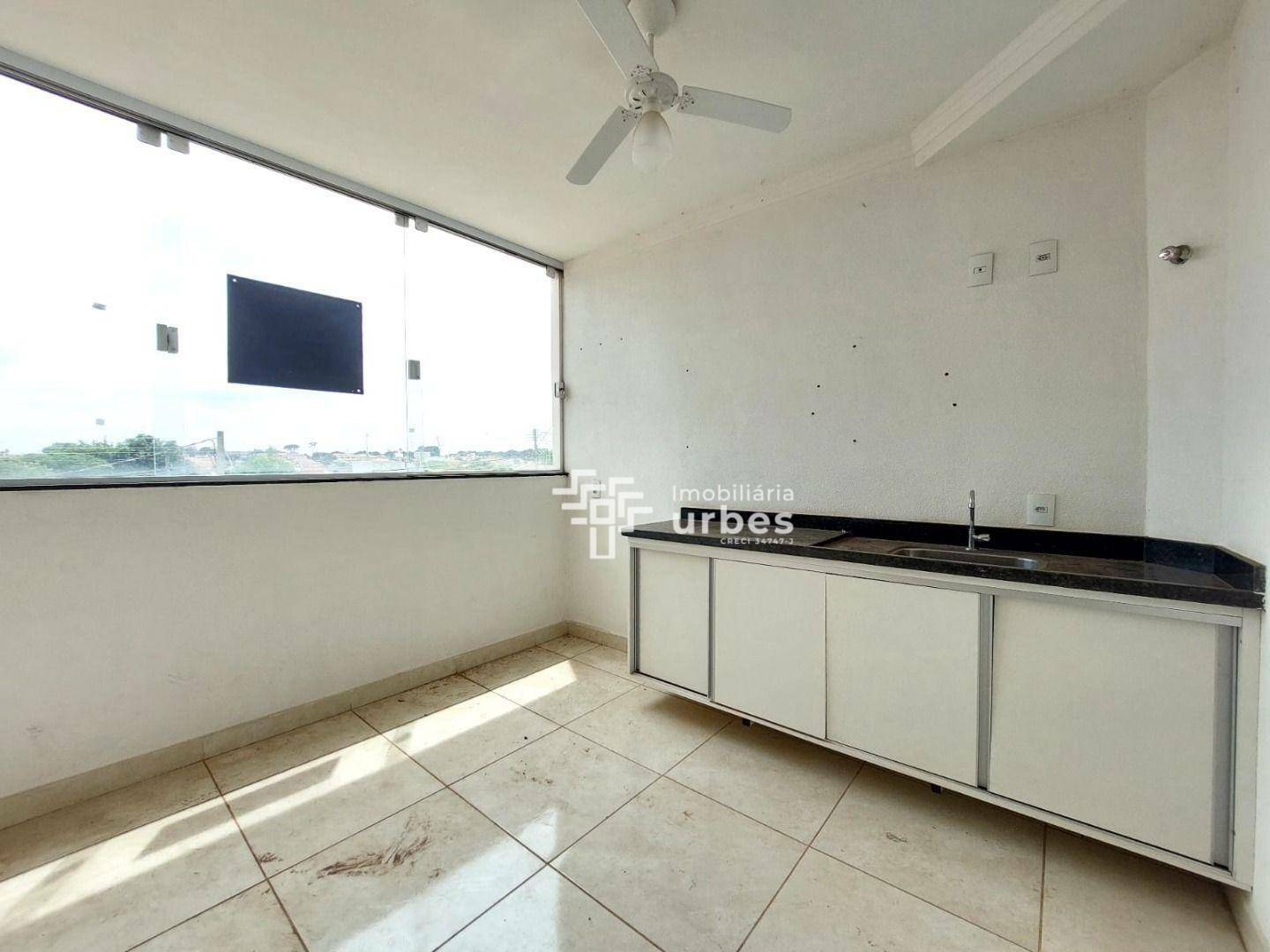 Apartamento para alugar com 2 quartos, 93m² - Foto 11