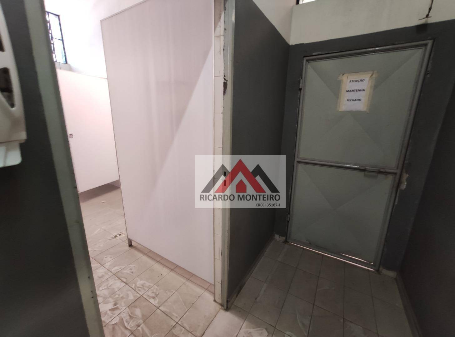 Depósito-Galpão-Armazém para alugar, 1000m² - Foto 13