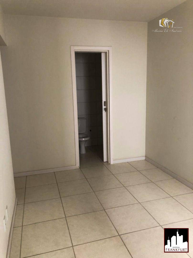 Apartamento à venda com 3 quartos, 86m² - Foto 18