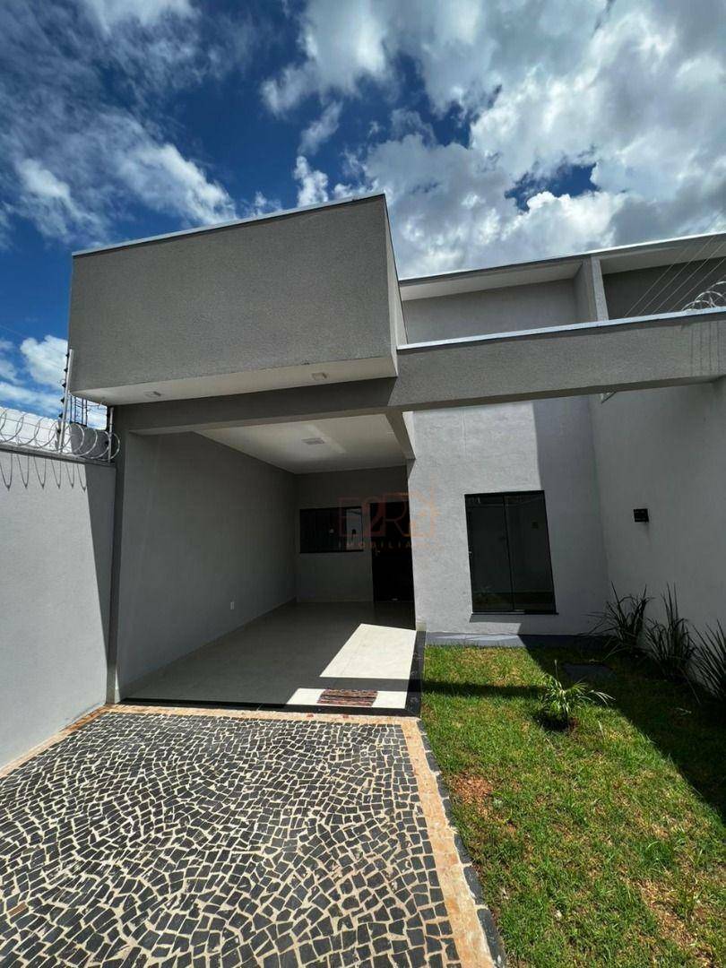 Casa à venda com 3 quartos, 99m² - Foto 1