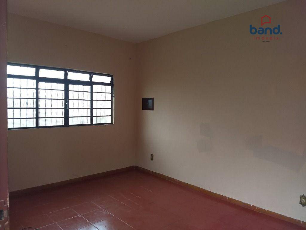 Casa à venda com 2 quartos, 100m² - Foto 3