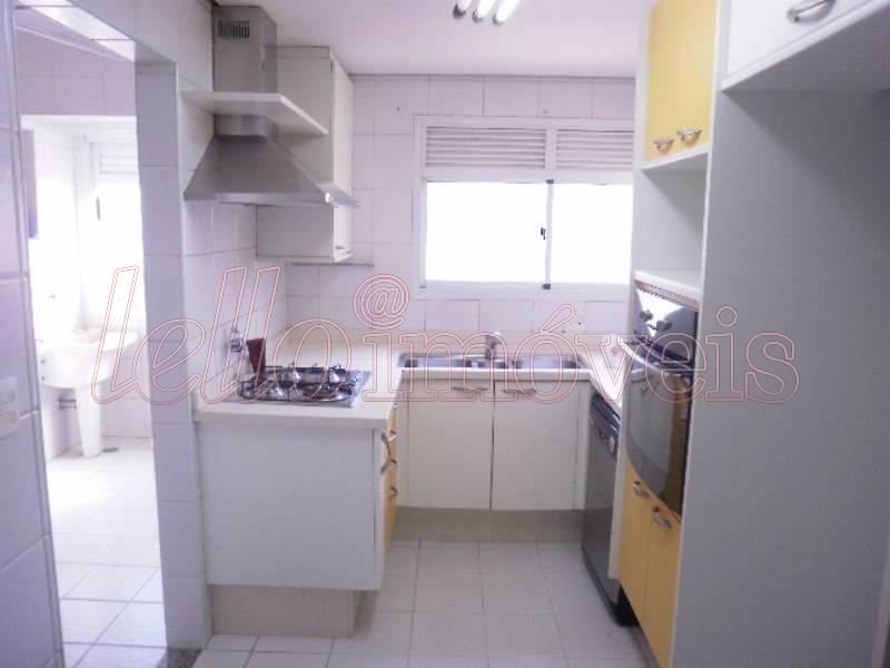 Apartamento para alugar com 3 quartos, 130m² - Foto 26