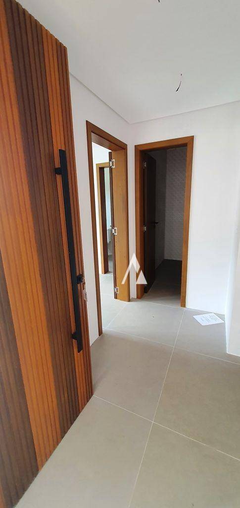 Casa à venda com 3 quartos, 164m² - Foto 11