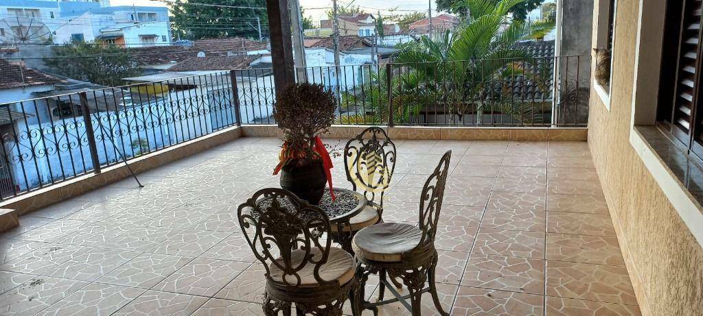 Sobrado à venda com 5 quartos, 400m² - Foto 35