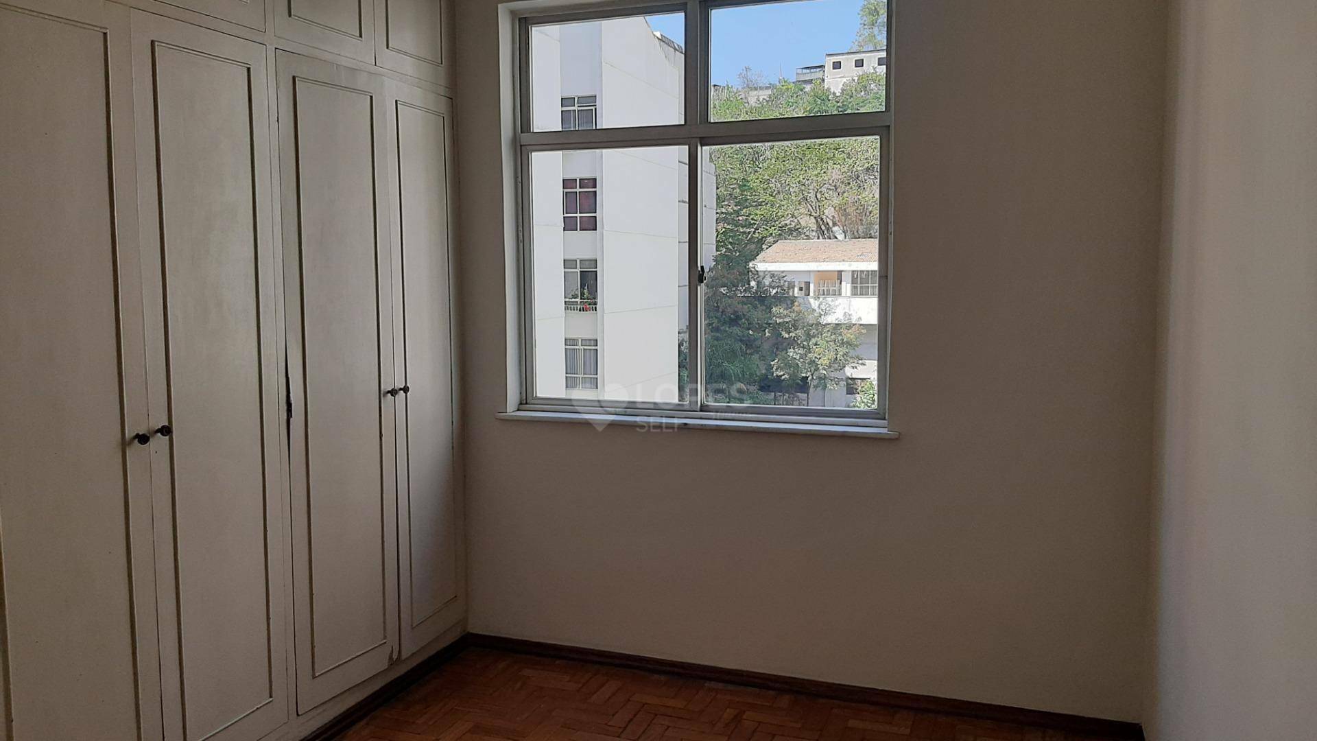 Apartamento à venda com 3 quartos, 132m² - Foto 6