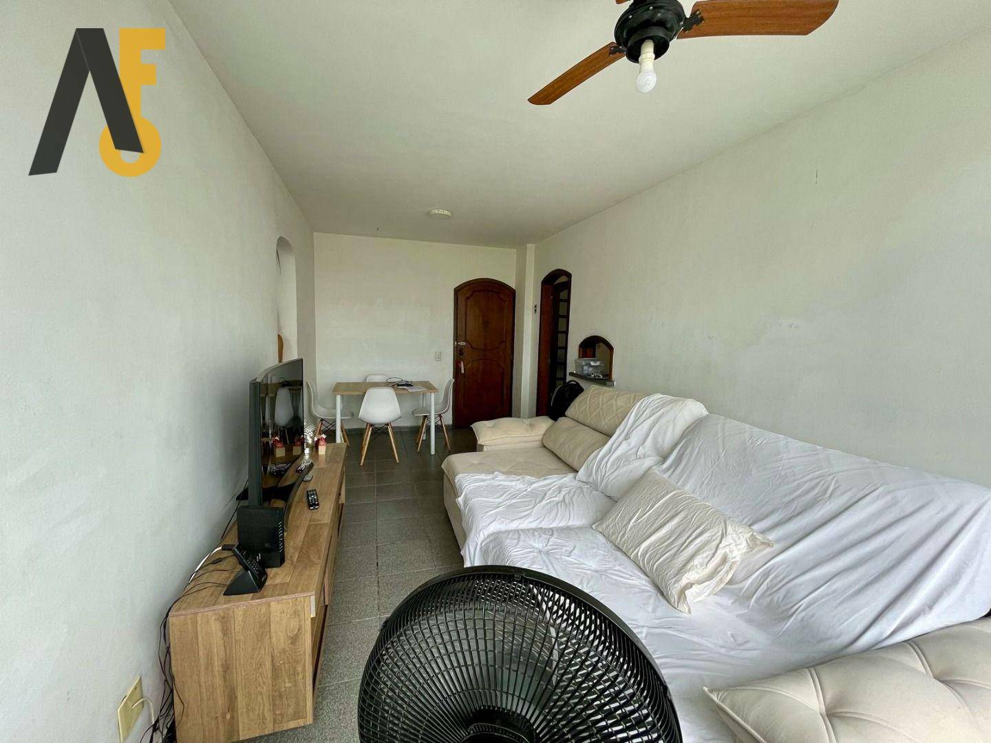 Apartamento à venda com 2 quartos, 62m² - Foto 4