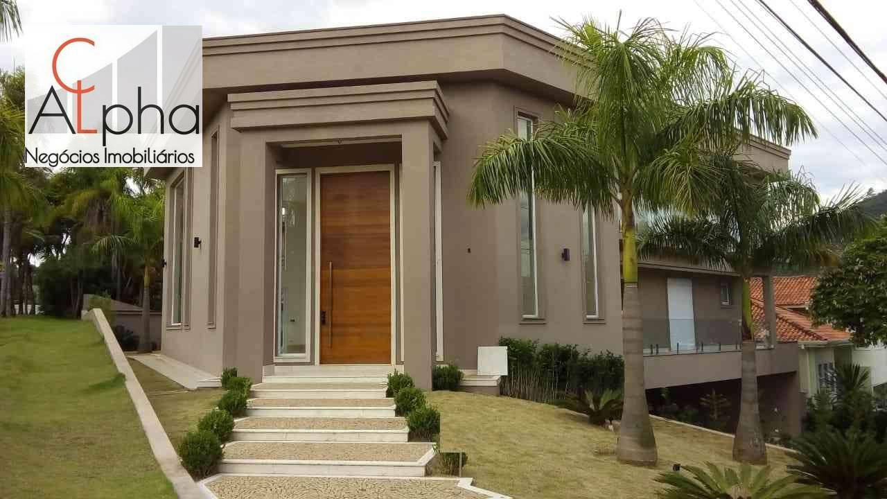 Sobrado à venda com 5 quartos, 750m² - Foto 1