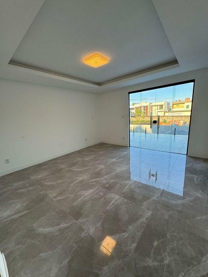 Casa de Condomínio à venda com 4 quartos, 282m² - Foto 19