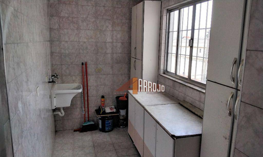 Apartamento para alugar com 2 quartos, 62m² - Foto 15