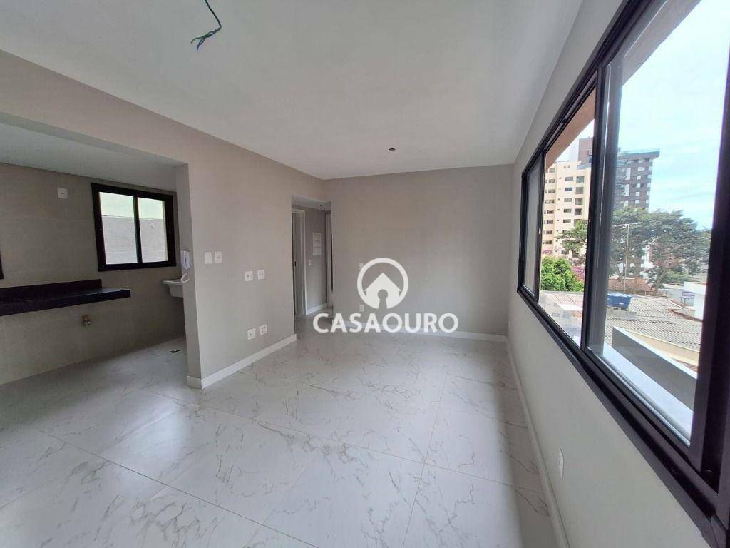 Apartamento à venda com 3 quartos, 72m² - Foto 1