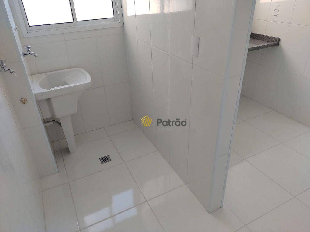 Apartamento à venda com 2 quartos, 58m² - Foto 14